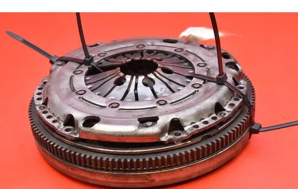 Volkswagen Golf V Clutch set kit 3082001409