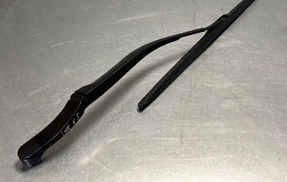Jeep Grand Cherokee WL Windshield/front glass wiper blade 68505531AA