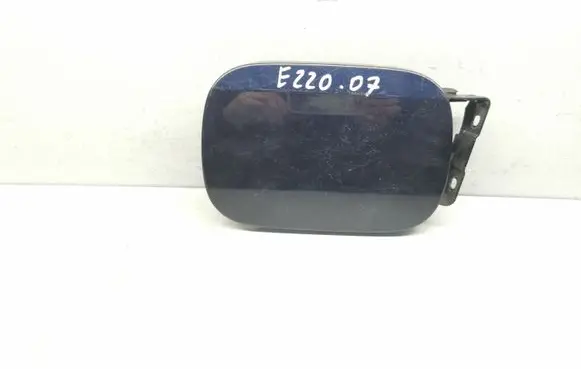 Mercedes-Benz E W211 Fuel tank cap A0005846517
