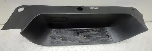 Nissan Primastar Front sill trim cover 8200523989