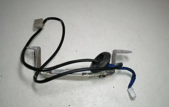 Lexus LS 460 - 600H Aerial antenna amplifier 8999750020
