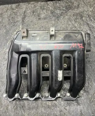BMW 3 E90 E91 Intake manifold 7795393