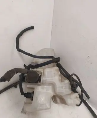 Lexus GS 300 350 430 450H Windshield washer fluid reservoir/tank 060851138