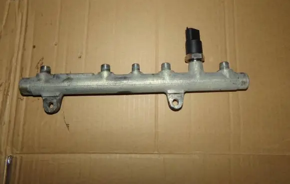 Renault Scenic I Fuel main line pipe 0445214015