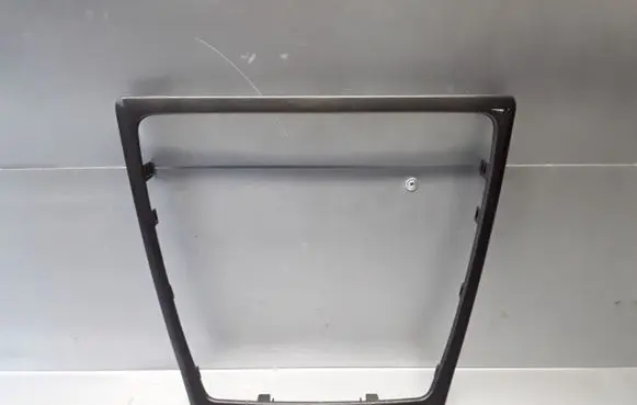 Radio/GPS head unit trim