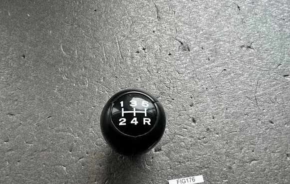 Nissan Patrol Y60 Gear shift switch/knob 3321941G00