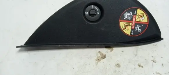 Renault Megane III Dashboard side end trim 689200005R 1004613