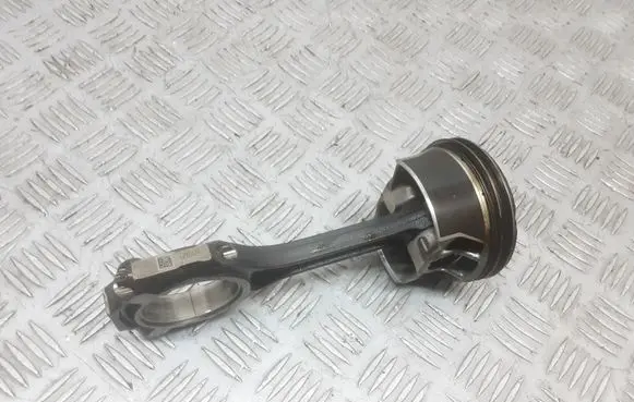 Mercedes-Benz C AMG W205 Piston with connecting rod 276 2049