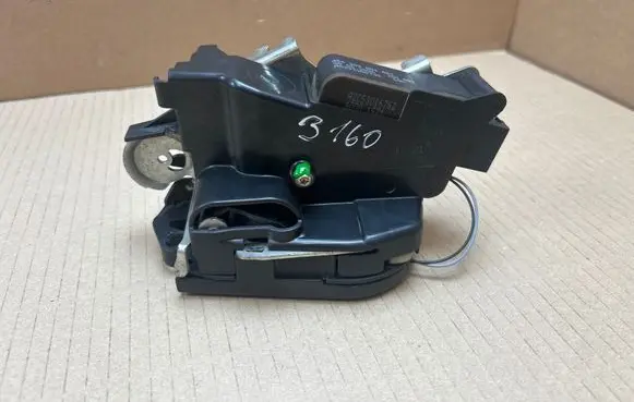 Mercedes-Benz Vito Viano W639 Sliding door lock A6397300735