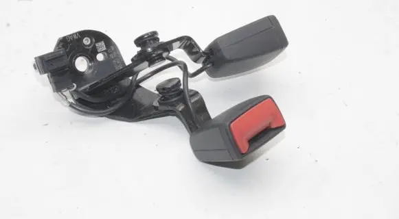 Audi A7 S7 4K8 Middle seatbelt buckle (rear) 4KD857739