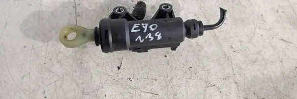 BMW 3 E90 E91 Clutch master cylinder 6773670