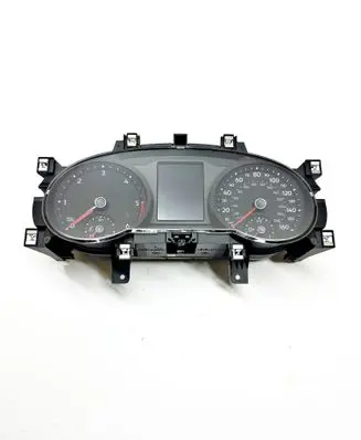 Volkswagen Tiguan Speedometer (instrument cluster) 5NA920951A
