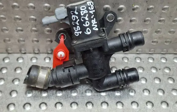 Peugeot 208 II Coolant heater control valve S26279163 9829266280