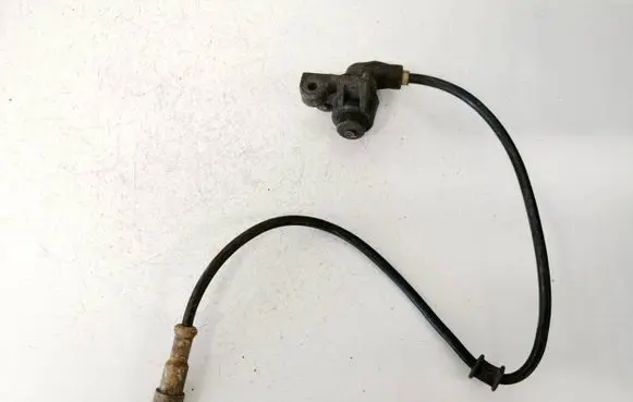 Opel Tigra A ABS brake wheel speed sensor 90386504 32061054-02