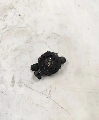 Ford Taurus Parking PDC sensor speaker 20111024 1115K86