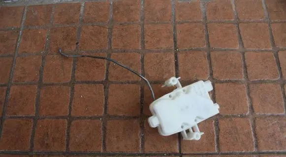 Mitsubishi Outlander Tailgate boot lock/latch motor 