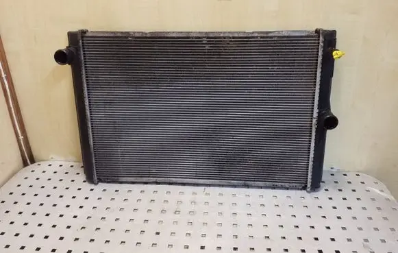 Toyota Auris E180 Coolant radiator MF4221343070