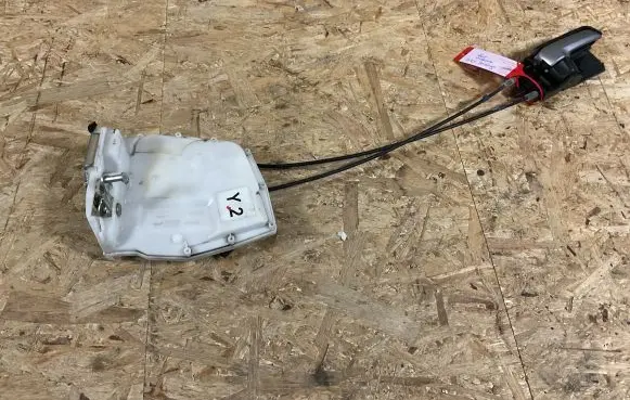 Suzuki SX4 Rear door lock
