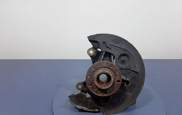 Mercedes-Benz 508 Front wheel hub spindle knuckle 