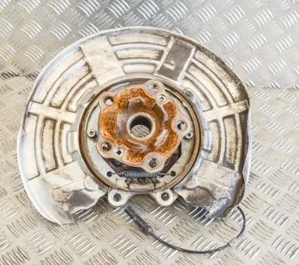 BMW M4 F82 F83 Rear wheel hub 2284881
