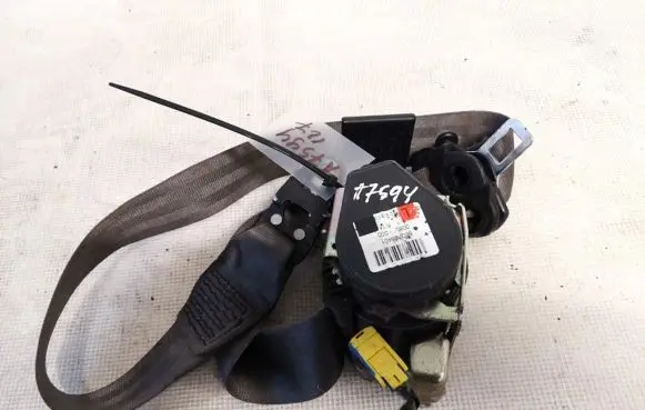 Audi A4 S4 B6 8E 8H Front seatbelt 8e0857705f