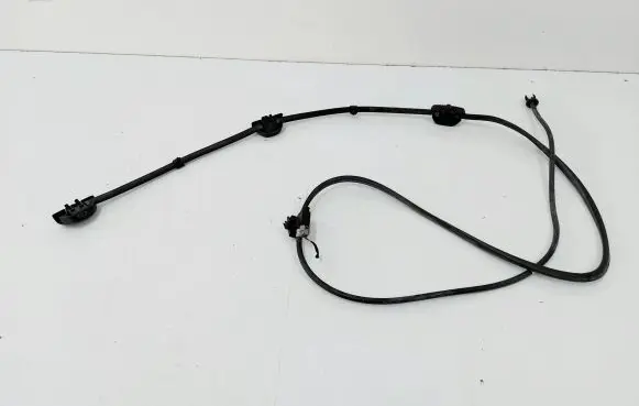 BMW 7 G11 G12 Windshield washer spray nozzle 7357373