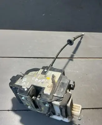 KIA Ceed Front door lock 