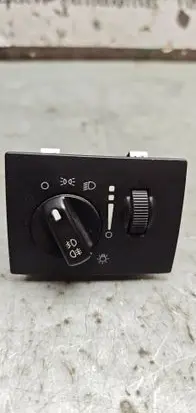 Chrysler 300 - 300C Light switch P68019901AE