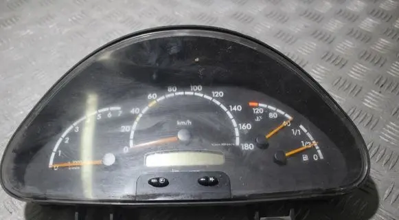 Mercedes-Benz Sprinter W901 W902 W903 W904 Speedometer (instrument cluster) A0014468521