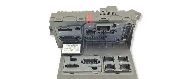 Mercedes-Benz E W211 Fuse module 2115454201 A2115454201