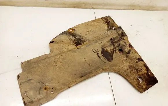 Volkswagen PASSAT B4 Engine splash shield/under tray 3A0825212A