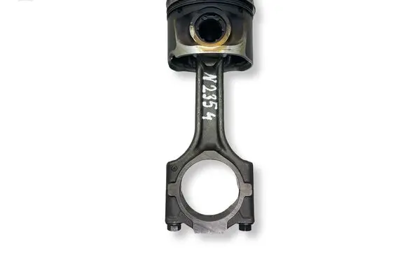 Opel Combo D Piston with connecting rod A16FDH