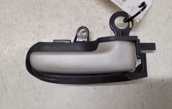 Toyota Yaris Front door interior handle 