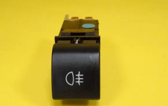 Fog light switch