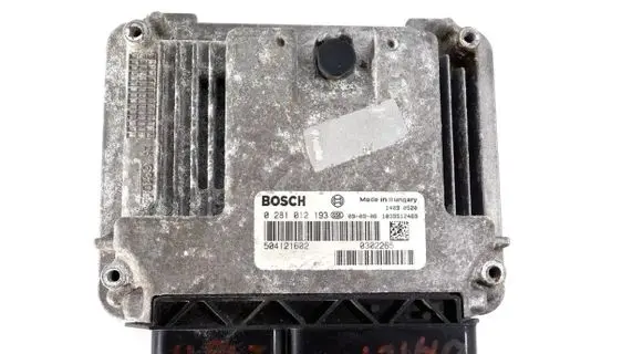 Iveco Daily 4th gen Engine control unit/module 0281012193 504121602 1039S12469