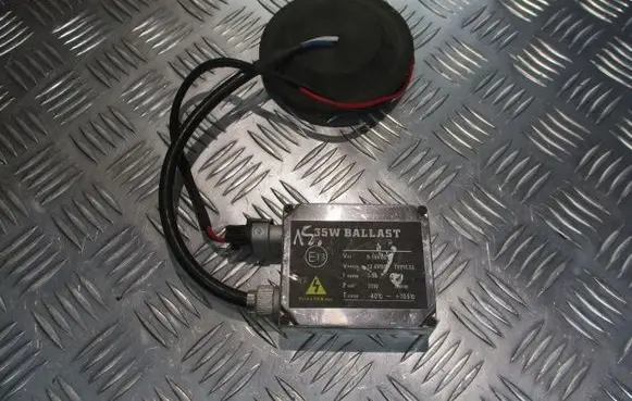 Seat Leon (1P) Voltage converter inverter 