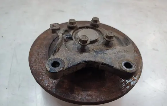 Opel Mokka X Rear wheel hub