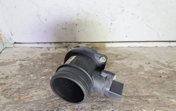 Audi A3 S3 8L Mass air flow meter 06A906461G 1J0129574N 0280218060