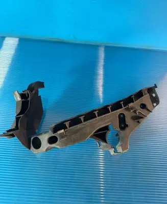 Audi A4 S4 B8 8K Headlight/headlamp mounting bracket 8K0805607L 2002837
