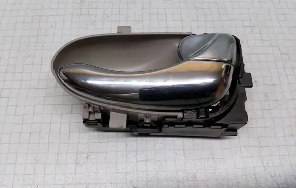 Nissan Maxima Front door interior handle