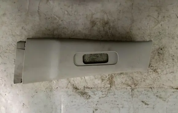 Suzuki Grand Vitara II (B) pillar trim (top) 7627065J00 7626265J00