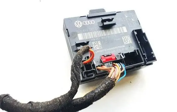 Audi A5 8T 8F Door control unit/module 8k0959793e