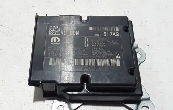 Chrysler Pacifica Airbag control unit/module 68211617AG