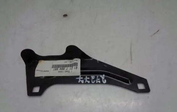 BMW Z4 E85 E86 Fender mounting bracket 41217064691