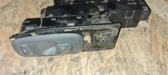 Volvo S80 Electric window control switch 9452941
