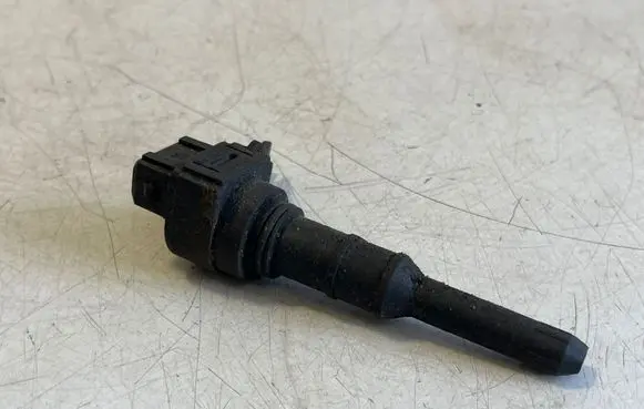 Audi 80 90 S2 B4 Speed sensor (speedometer sensor) 012409191D