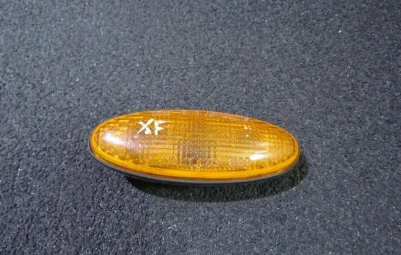 Mazda Xedos 9 Front fender indicator light 0464120