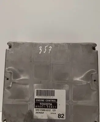 Toyota Avensis T250 Engine control unit/module 8966105821