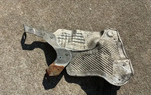 Land Rover Range Rover Sport L320 Heat shield in engine bay LR014241