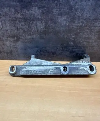 Volkswagen Golf IV Engine mounting bracket 06A129723D